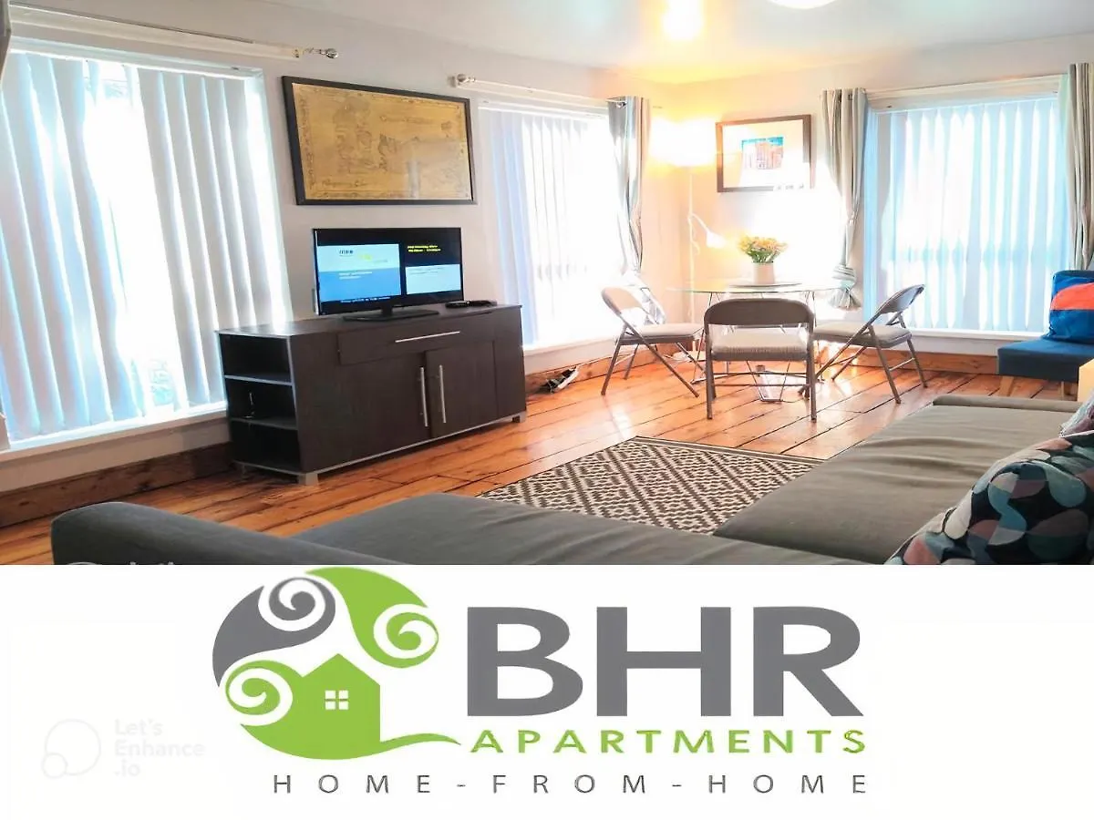 Perfect Central City Location - Parking - 3 Beds - 2 Bedrooms Belfast