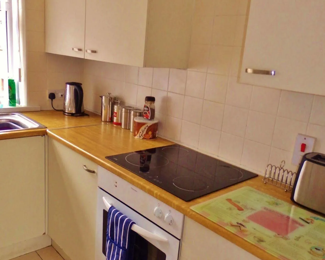 Perfect Central City Location - Parking - 3 Beds - 2 Bedrooms Belfast